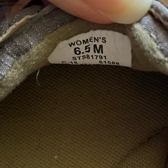 Gray Sperry’s - 6.5 - Picture 6 of 6